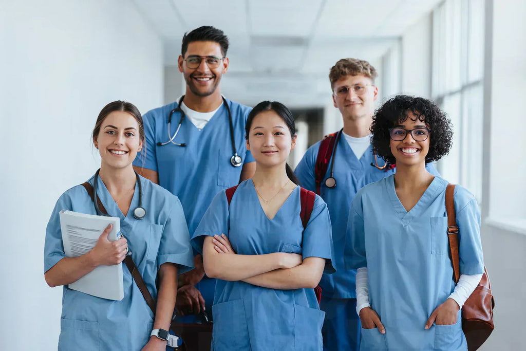 What Medical Students Wear: Uniforms & Scrubs in 2025
