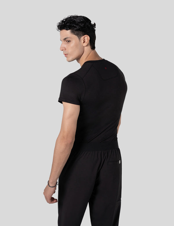 اندر سكراب بريميوم سوفت بآكمام قصيرة ~ Premium-Soft Short Sleeve Under Scrub. || BLACK MUSTWEAR