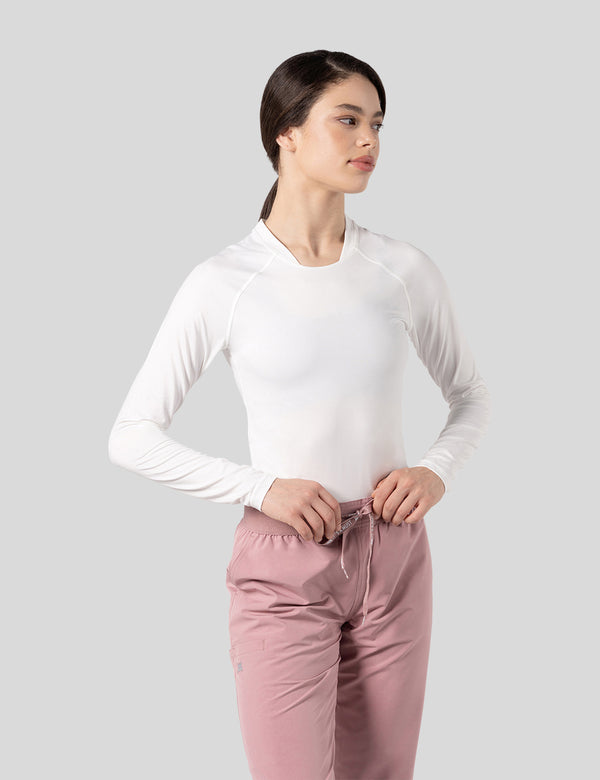 اندر سكراب بريميوم سوفت بآكمام طويلة ~ Premium-Soft Long Sleeve Under Scrub. || WHITE MUSTWEAR