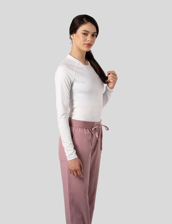 اندر سكراب بريميوم سوفت بآكمام طويلة ~ Premium-Soft Long Sleeve Under Scrub. || WHITE MUSTWEAR