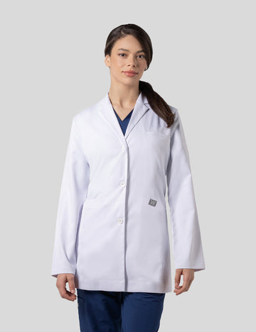 WHITE MUSTWEAR