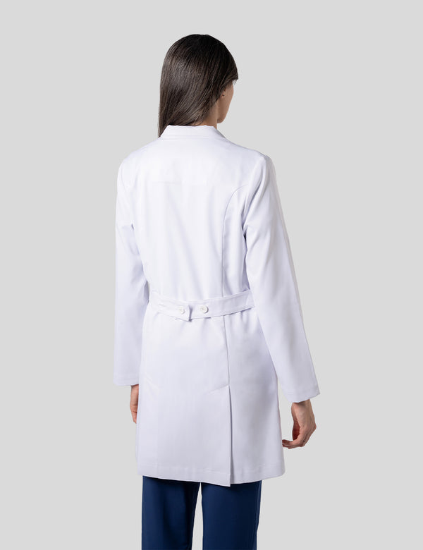 WHITE MUSTWEAR